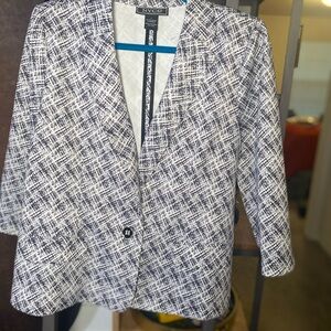 NYC Women's Textured Black and White Blazer